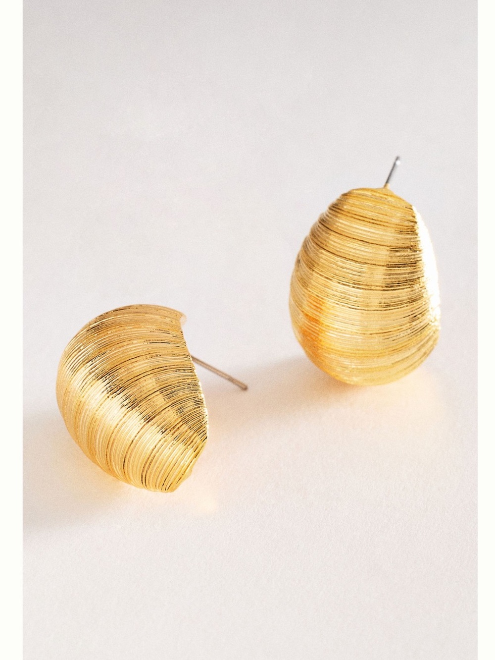 Anthropologie Textured Dome Gold Post 14KT Earrings New Shell